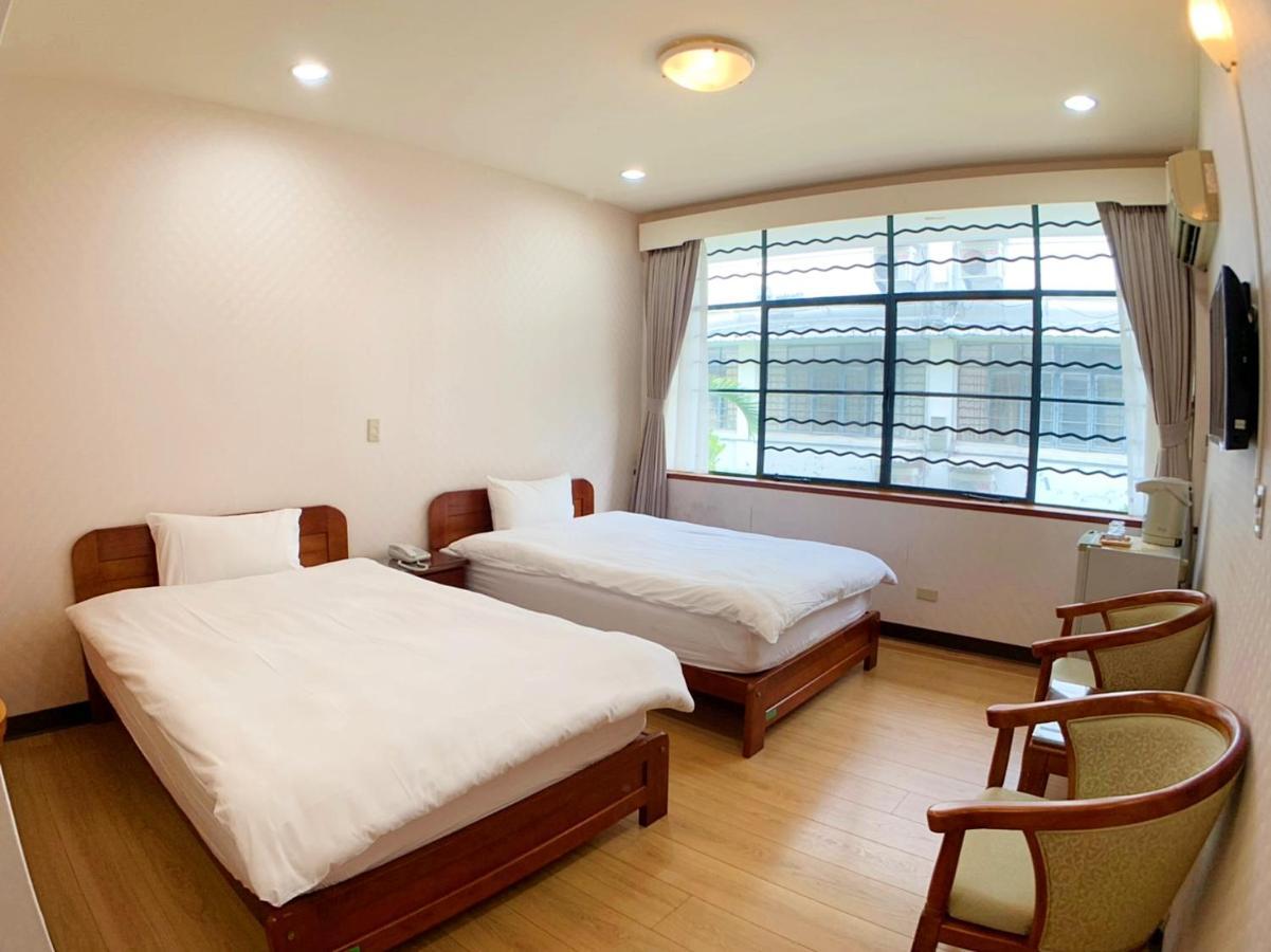 議蘆會館 僅提供參訪住宿 Wufeng (Taichung) Exterior photo
