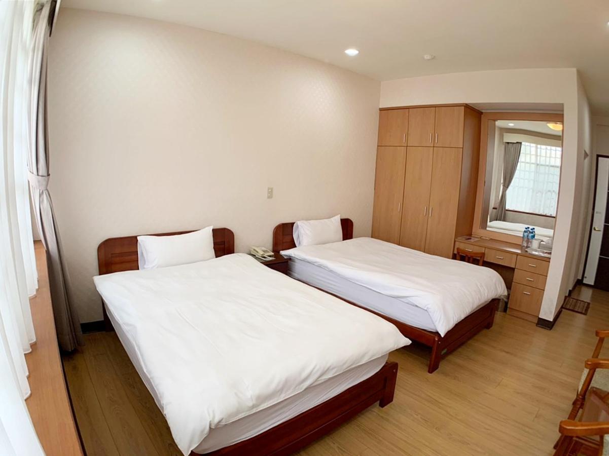 議蘆會館 僅提供參訪住宿 Wufeng (Taichung) Exterior photo